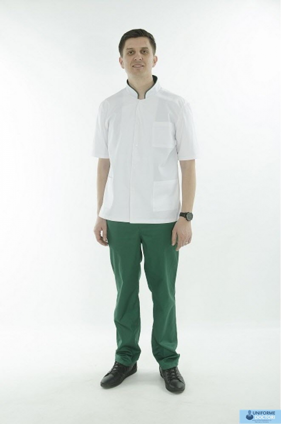 Uniforme medicale - Halat medical cu maneca scurta si guler tunica, de barbat