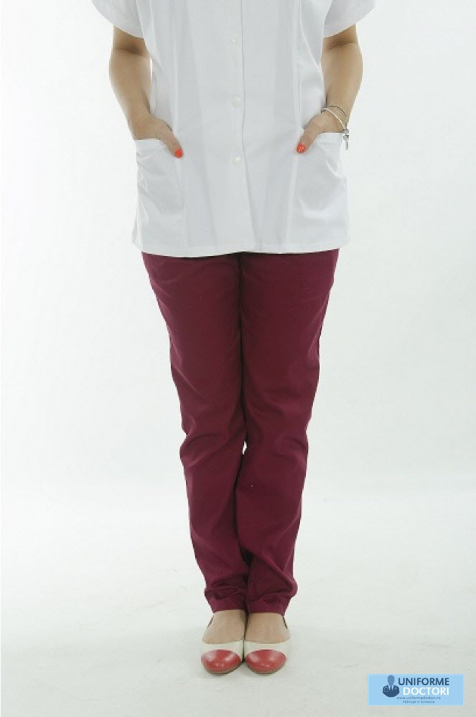 Uniforme medicale - Halat medical cu maneca scurta si guler revere, de dama