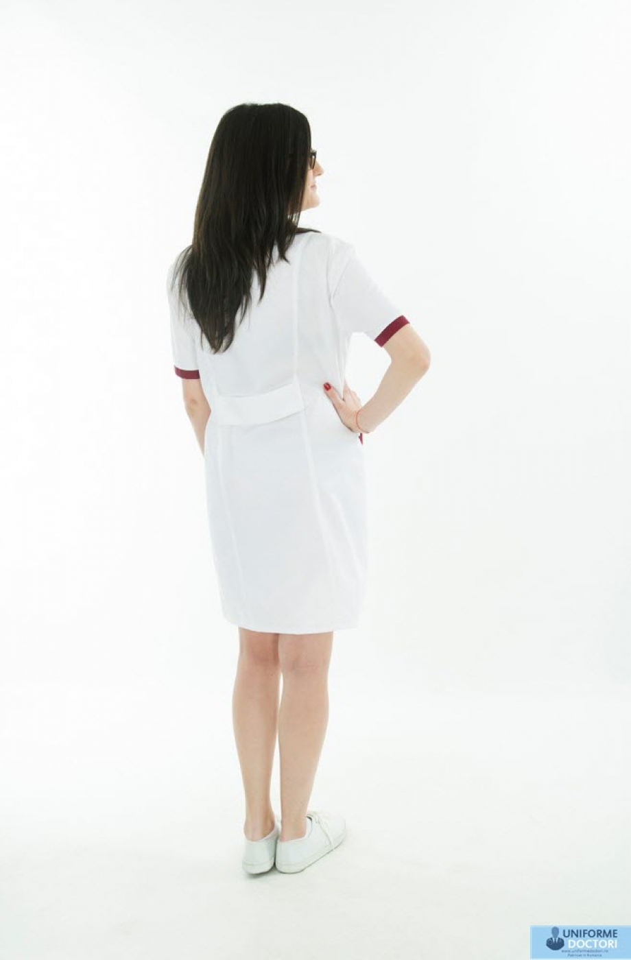 Uniforme medicale - Halat medical lung, cu maneca scurta si guler revere