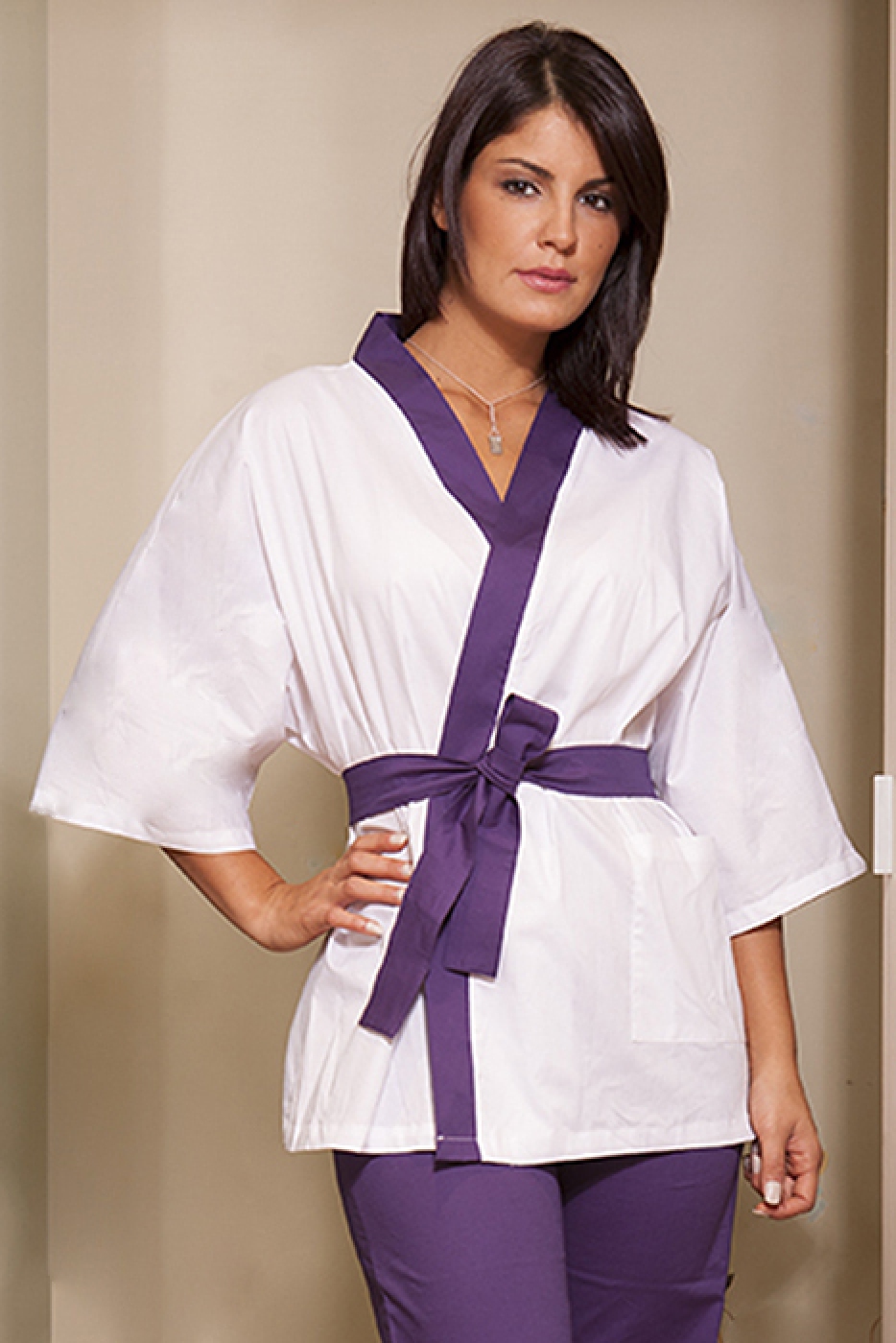 Uniforme estetica si spa - Halat tip kimono, maneca scurta si cordon, de dama