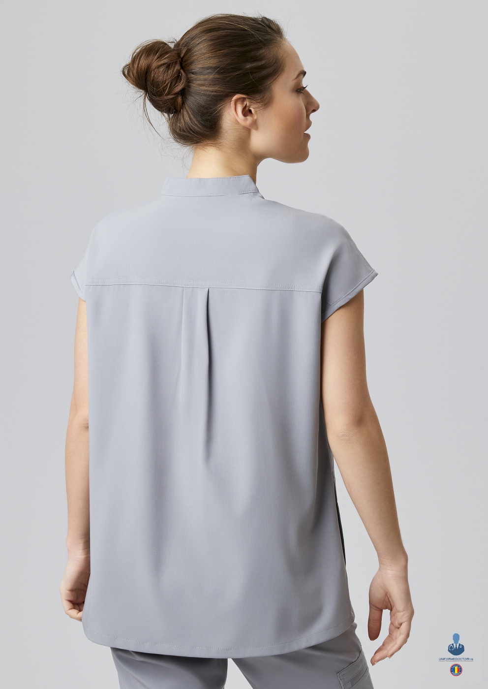 Uniforme salon infrumusetare si spa - Halat terapeut, model stretch, guler tunica, maneca scurta, dama