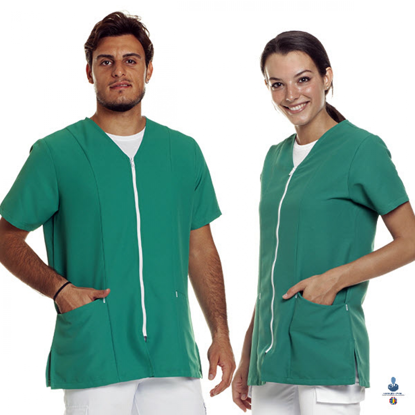 Uniforme medicale microfibra- Halat medical cu maneca scurta, fermoar si guler anchior V