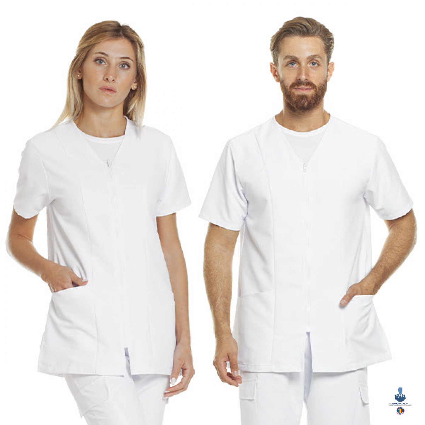 Uniforme medicale microfibra- Halat medical cu maneca scurta, fermoar si guler anchior V